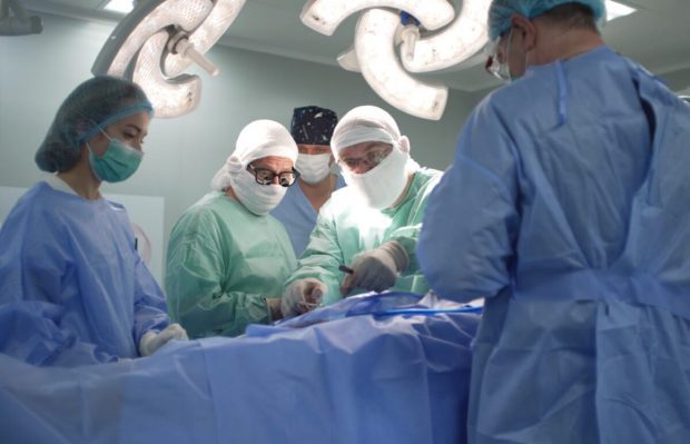 Відомий у світі хірург-ортопед прооперував українських воїнів за унікальною методикою протезування кінцівок. київ, рікард бранемарк, військовий, пресконференція, протезування