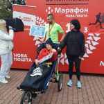 Хлопець з ДЦП подолав марафон у візку і встановив Національний рекорд України