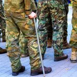 Пенсія з інвалідності: чи потрібна довідка МСЕК, якщо у військовому квитку записано «перегляду не підлягає»