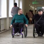 Активне життя на кріслі колісному: в Тернополі з бійцями працюють інструктори, які теж мають інвалідність (ФОТО, ВІДЕО)