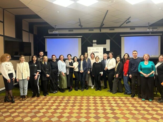Під егідою МКІП розробляють політику доступності культурних послуг в Україні. київ, мкіп, доступність, культурні послуги, сесія