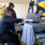 "Треба продовжувати жити": військовий, який втратив ноги, відкрив власну справу у Черкасах (ВІДЕО)