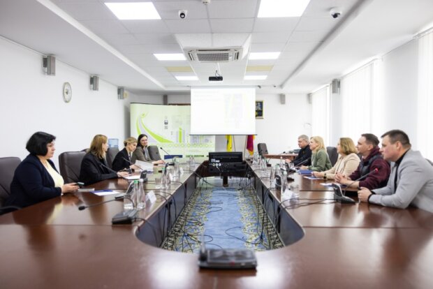 Перша леді у Славутичі ознайомилася з Інклюзивно-ресурсним центром та впровадженням безбар’єрності. олена зеленська, славутич, особливими освітніми потребами, інвалідність, інклюзивно-ресурсний центр