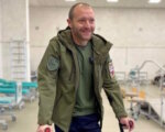 Ветеран з Добропілля повернувся до навчання дітей волейболу після втрати ноги на фронті (ВІДЕО). андрій аскеров, ветеран, волейбол, поранення, протез