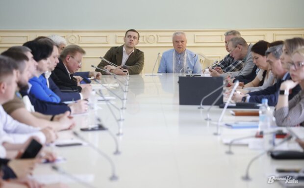 Безбар’єрне середовище: у Києві обговорили головні підходи і принципи. київ, безбар'єрність, доступність, круглий стіл, інвалідність