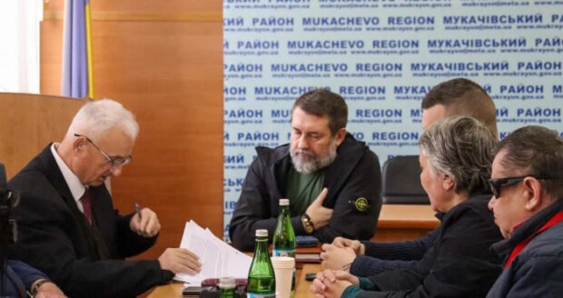 Очільник Мукачівської РВА зустрівся з громадськими організаціями, які опікуються питаннями людей з інвалідністю. го, мукачівський район, сергій гайдай, зустріч, інвалідність