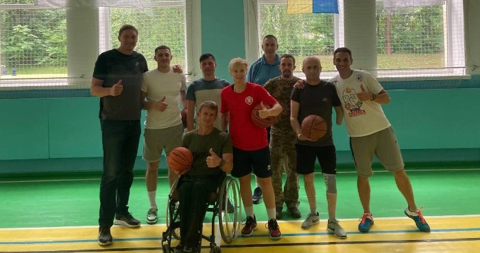 Баскетбол на колісних кріслах: на Рівненщині стартував новий проєкт спортивної реабілітації для ветеранів. осдюсшор, рівненщина, баскетбол, ветеран, колісне крісло