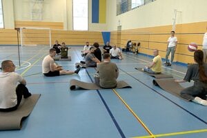 Волейбол сидячи як спосіб реабілітації: у Вінниці збирають команду серед ветеранів російсько-української війни (ФОТО, ВІДЕО)