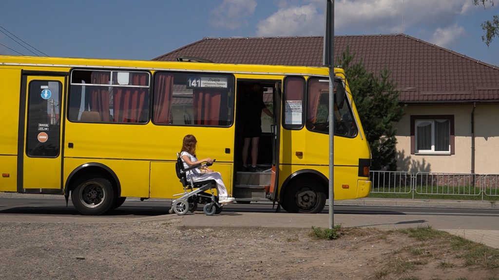 Частина громадського транспорту у Львові є доступною, — уповноважена