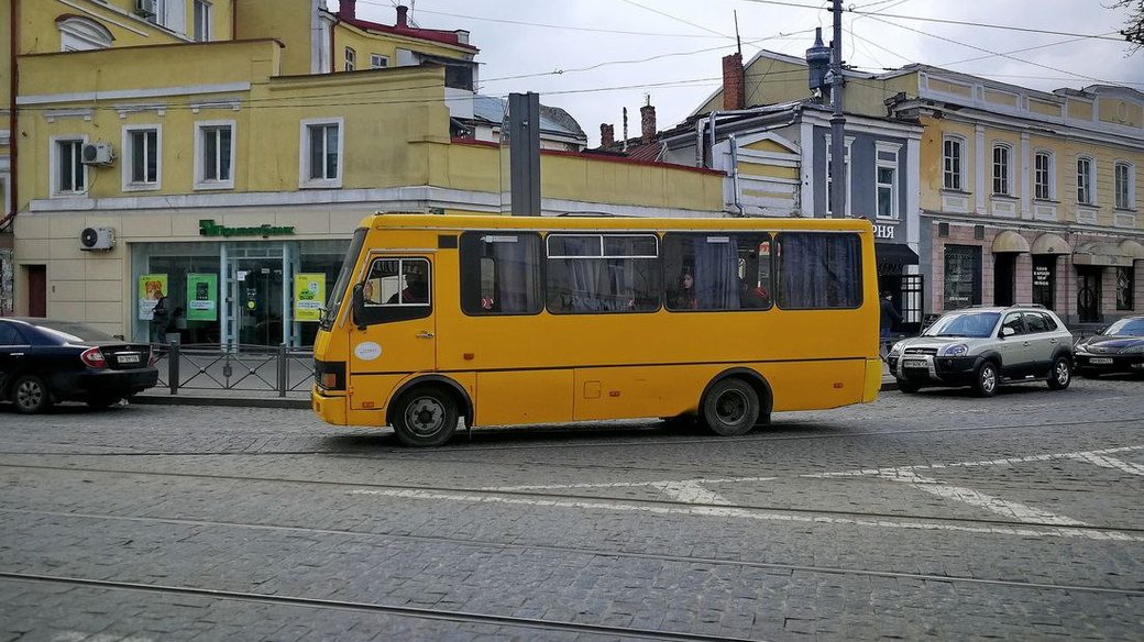 В Одесі щомісяця додають по одній маршрутці, пристосованій для людей з інвалідністю, депутат каже — цього мало