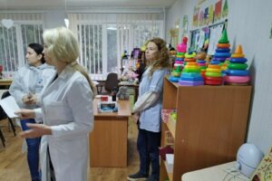 Світлина. Моніторинговий візит до Ніжинського дитячого будинку-інтернату на Чернігівщині. Закони та права, інвалідність, моніторинговий візит, порушення, Чернігівщина, Ніжинський дитячий будинок-інтернат