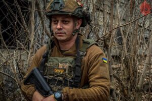 Світлина. «Моя країна потребує захисників»: розвідник бригади «Червона Калина» попри важке поранення продовжує боротьбу. Життя і особистості, протез, поранення, нацгвардієць, розвідник, Олександр