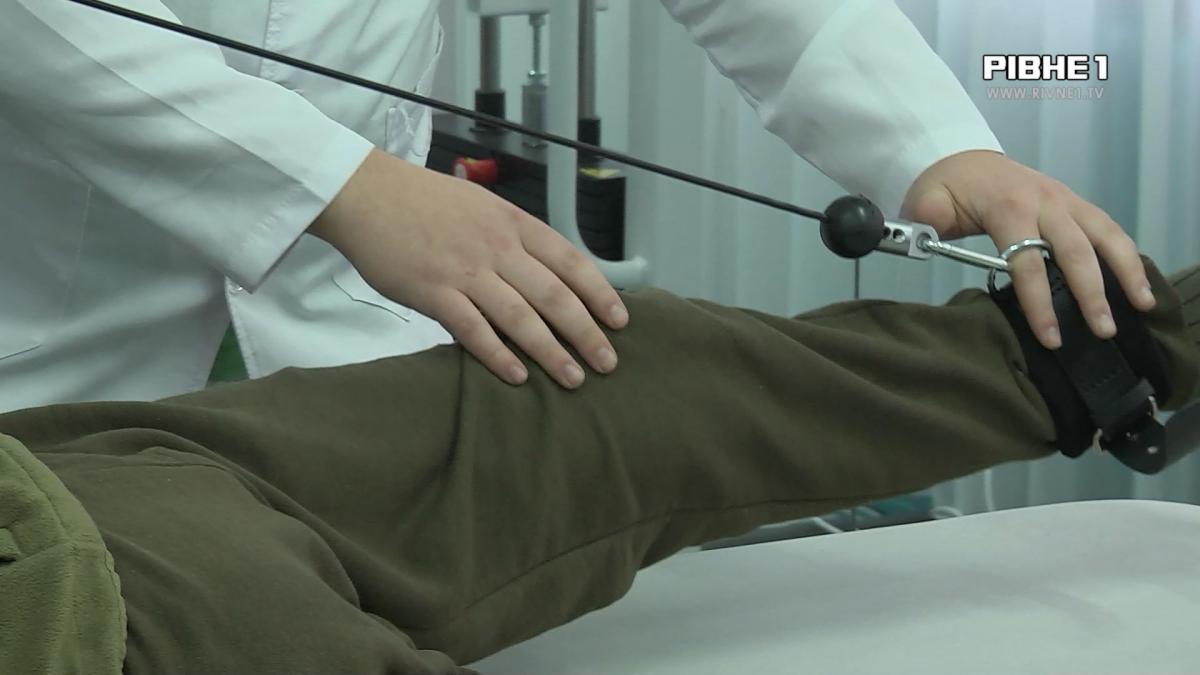 Лікують військових та цивільних: на Рівненщині запрацювало нове відділення реабілітації (ВІДЕО). відділення реабілітації, військовий, лікування, рівненщина, цивільний