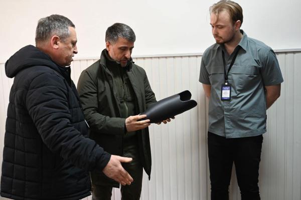 Закарпатська лікарня отримала унікальний 3D-принтер, який друкує високоякісні протези для військових (ФОТО). 3d-принтер, військовий, закарпаття, лікарня, протез