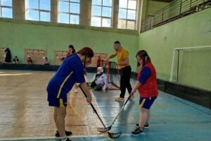 Світлина. Спортсменки Житомирщини готуються до зимових Ігор Спеціальної Олімпіади. Спорт, підготовка, Спеціальна Олімпіада, збірна України, флорбол, Олімпійські ігри