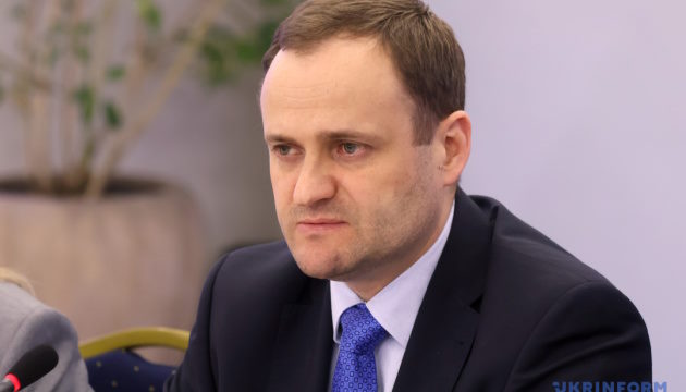 Проєкт «Рух без бар’єрів» реалізують уже в 15 пілотних населених пунктах – Кулеба. доступність, засідання, національна рада безбарʼєрності, олексій кулеба, проєкт рух без бар'єрів