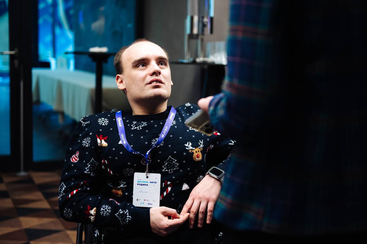 Вперше почув «син» у 23 роки: історія Миколи з Чернівців, який знайшов родину вже в дорослому віці. інвалідність, інтернат, діти, микола, родина