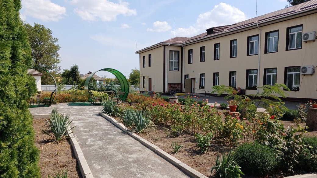 “Важливі об’єкти розташовані колом”. У Дмитрівській громаді на Кіровоградщині працює маршрут безбар’єрності (ФОТО). інвалідність, дмитрівка, доступ, маршрут безбар'єрності, тетяна бабич