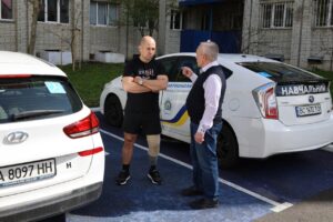 Світлина. Незламним захисникам презентували Автошколу для осіб з інвалідністю, що діє на базі ЛьвДУВС. Навчання, інвалідність, проєкт, Львів, автошкола, ЛьвДУВС