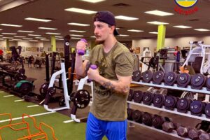 Світлина. Боєць ССО Станіслав Зорій прибув до США на перепротезування. Реабілітація, протез, США, Станіслав Зорій, боєць ССО, перепротезування