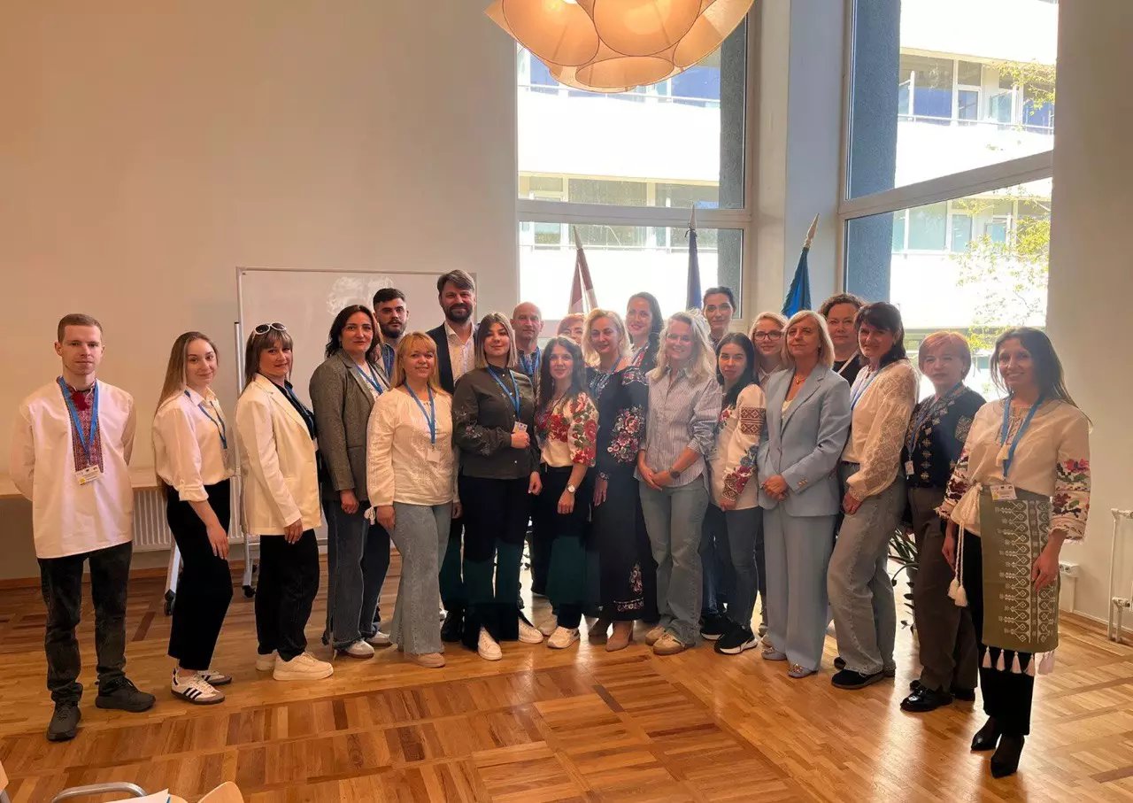 Українські фахівці переймають досвід реабілітації у Латвії (ФОТО). досвід, латвія, пацієнт, реабілітаційний центр вайварі, фахівці