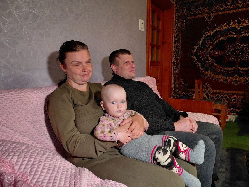 Виховують восьмимісячну доньку: історія незрячого подружжя зі Львова (ВІДЕО). інвалідність, донька, катерина та володимир, незрячий, подружжя