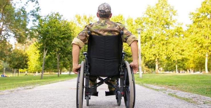“Зайти в трамвай страшніше, ніж штурмувати посадку”. Чи зручний Харків для ветеранів із травмами? (ФОТО). інвалідність, ветеран, дослідження, доступність, харків