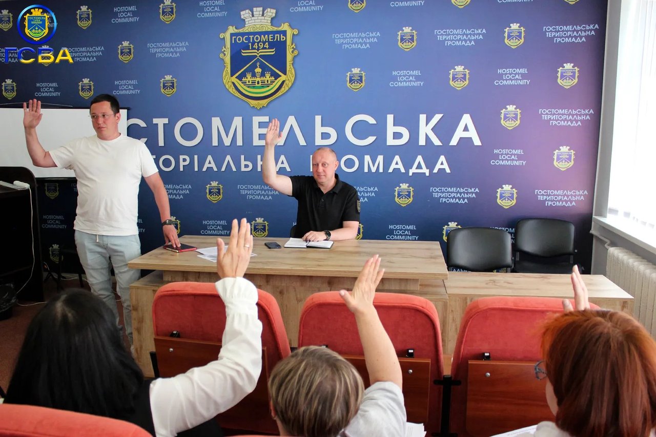 У Гостомелі відбулося засідання Ради безбар’єрності Гостомельської селищної територіальної громади під головуванням заступника начальника Гостомельської селищної військової адміністрації Володимира Федченка (ФОТО). інвалідність, безбарʼєрний маршрут, гостомель, засідання, рада безбар’єрності