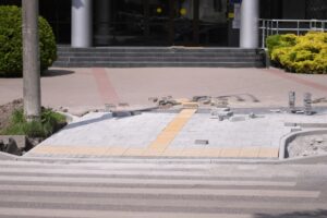 Світлина. 68 об’єктів стануть частиною першого на Рівненщині безбар’єрного маршруту. Безбар'єрність, доступність, Рівне, меморандум, безбарʼєрний маршрут, проєкт Рух без барʼєрів