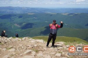 Світлина. Підкорили Говерлу на протезах – військові з Буковини піднялись на найвищу гору України. Реабілітація, протез, військовий, відновлення, Говерла, Мандротерапія