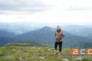 Світлина. Підкорили Говерлу на протезах – військові з Буковини піднялись на найвищу гору України. Реабілітація, протез, військовий, відновлення, Говерла, Мандротерапія