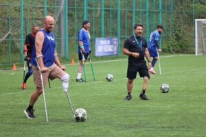 Світлина. Найкращі тренери з ампфутболу у світі приїхали до Львова, щоб поділитись досвідом з українськими ветеранами. Реабілітація, Львів, семінар, тренер, ампфутбол, Туреччина