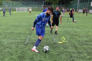 Світлина. Найкращі тренери з ампфутболу у світі приїхали до Львова, щоб поділитись досвідом з українськими ветеранами. Реабілітація, Львів, семінар, тренер, ампфутбол, Туреччина