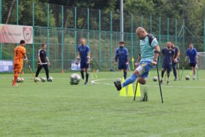 Світлина. Найкращі тренери з ампфутболу у світі приїхали до Львова, щоб поділитись досвідом з українськими ветеранами. Реабілітація, Львів, семінар, тренер, ампфутбол, Туреччина