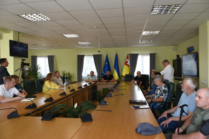 Міський голова Ігор Поліщук провів нараду з підрядниками щодо створення безбар’єрного середовища у громаді (ФОТО, ВІДЕО). інвалідність, доступність, луцьк, нарада, підрядник