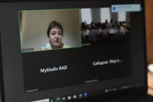 Світлина. На Закарпатті діє безоплатна послуга раннього втручання. Новини, інвалідність, послуга, засідання, раннє втручання, Закарпаття