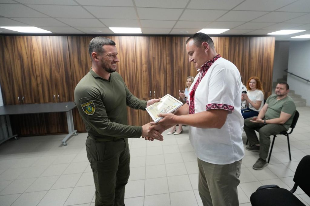 Ветеран війни з Бериславського району Іван Мущицький отримав житловий сертифікат. іван мущицький, інвалідність, бериславський район, ветеран війни, житловий сертифікат