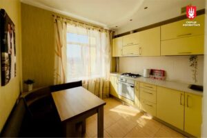 Світлина. Захисник Маріуполя Сергій Золотарьов отримав ключі від власної квартири за програмою “Вдома”. Новини, Мариуполь, квартира, оборонець, програма Вдома, Сергій Золотарьов