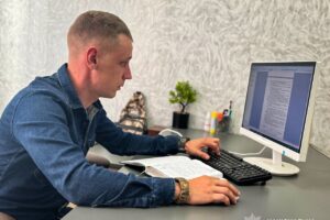 Світлина. «Хочу продовжити службу та бути корисним людям»: історія ветерана Євгенія Мотчаного з Чернігівщини, який після поранення знайшов себе в поліції. Робота, ветеран, поранення, поліція, служба, Євгеній Мотчаний