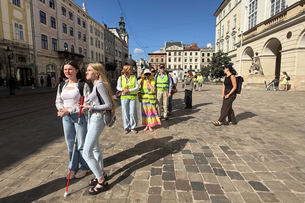 18 львівських гідів пройшли навчання з інклюзивності та безбар’єрності. інвалідність, інклюзивність, безбар'єрність, гід, львів