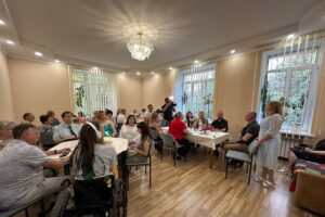 У столиці презентували книгу захисника Донецького аеропорту Олександра Терещенка «Життя після 16:30. Сім років потому», видану шрифтом Брайля та в аудіоформаті