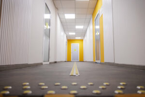 Світлина. З початку року на Харківщині забезпечили зайнятість для понад 420 людей з інвалідністю. Робота, інвалідність, працевлаштування, роботодавець, центр зайнятості, Харківщина