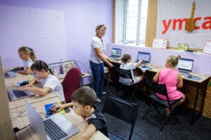 З початку року на Харківщині забезпечили зайнятість для понад 420 людей з інвалідністю (ФОТО, ВІДЕО)