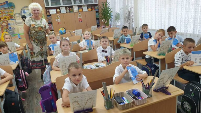 У школах Одеси проводять уроки безбар’єрності (ФОТО). ініціатива без бар’єрів, інвалідність, одеса, урок безбар’єрності, школа