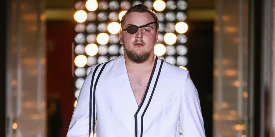 «Починають нове життя». Ветерани з ампутаціями взяли участь у показі Andreas Moskin у рамках Ukrainian Fashion Week (ФОТО). ukrainian fashion week, ампутація, ветеран, показ andreas moskin, протез