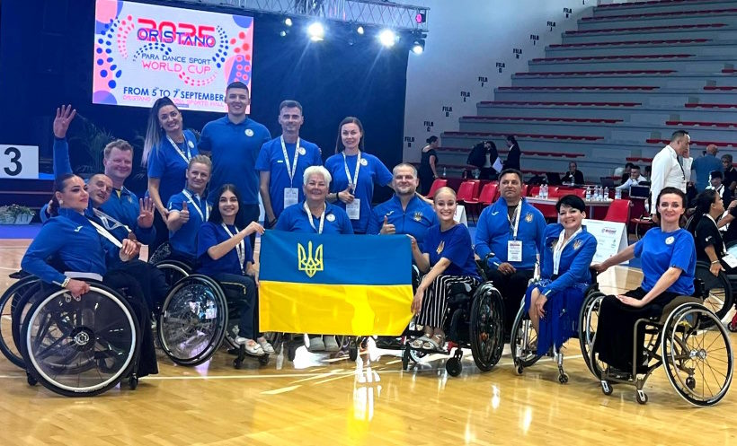 Пара танцюристи України – віцечемпіони кубку світу зі спортивних танців на візках. італія, віцечемпіони, кубок світу, спортивні танці на візках, спортсмен