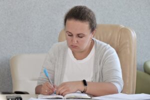 Світлина. У Сумах розробили проєкт місцевого Плану заходів з безбар’єрності. Закони та права, інвалідність, засідання, моніторинг, Рада безбар’єрності, Суми