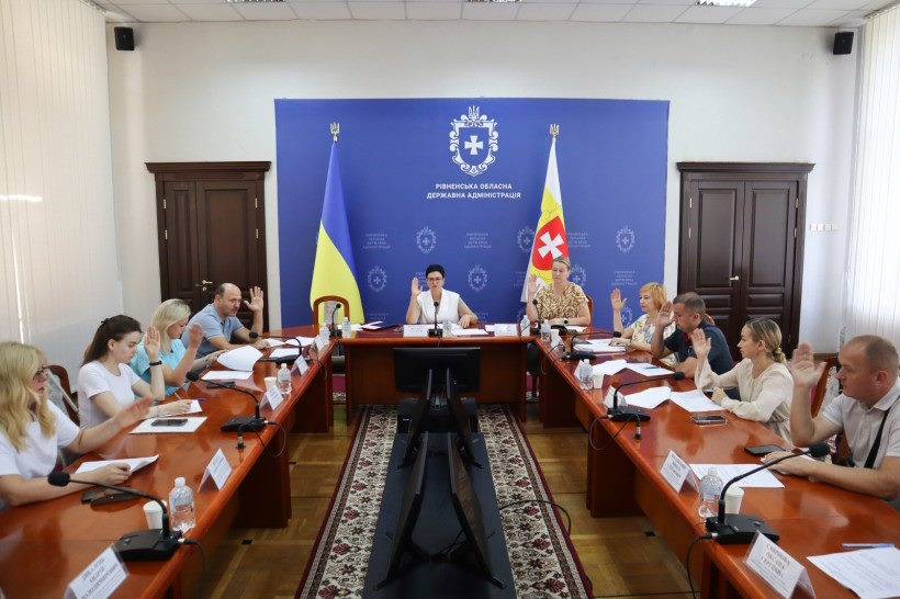 На Рівненщині особам з інвалідністю передадуть автомобілі. інвалідність, автомобіль, гуманітарна допомога, засідання, рівненщина