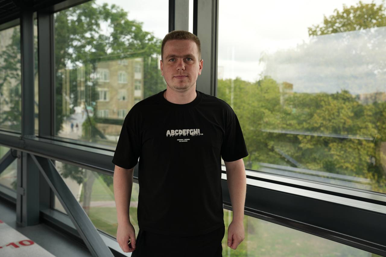 «З ампутацією можна жити і жити щасливо!». боєць, поранення, протезування, тодор клим, центр unbroken