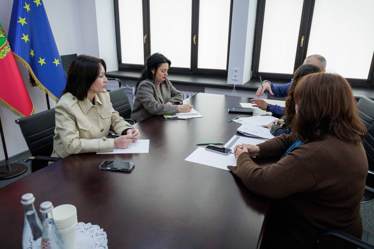 Харківська ОВА у співпраці з міжнародними партнерами реалізує в області проєкт підтримки людей з інвалідністю. intersos, інвалідність, підтримка, проєкт, харківщина